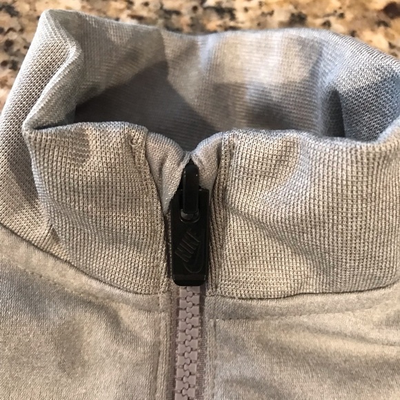 👟NIKE Zip Up Athletic Jacket - Picture 5 of 9